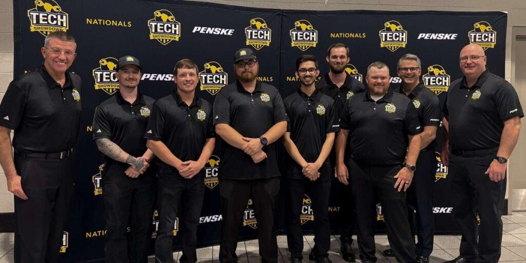 Penske Honors Top Maintenance Talent at Tech Showdown cover image 2578